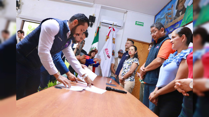 PRD y PES presentan ante el IEM, convenio de candidatura común 