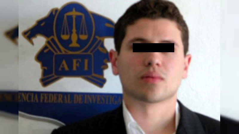 Amanece Culiacán con mantas del máximo líder de Sinaloa, un robo a su casa habría provocado levantón masivo 