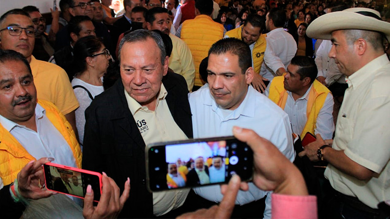 Arropa PRD Michoacán a Bladimir González rumbo al 2024