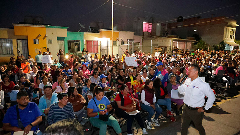 Cientos cobijan candidatura de Torres Piña en Villas del Pedregal    