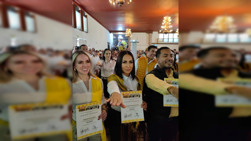 Gloria Tapia, recibe constancia por PRI y PRD como precandidata a la diputación del Distrito de Zitácuaro 