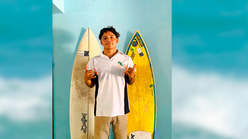 Alumno del Cecytem competirá en torneo de surf en La Ticla