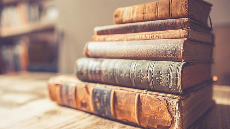 Harvard quita de su biblioteca libro que tiene portada hecha con piel de una mujer 