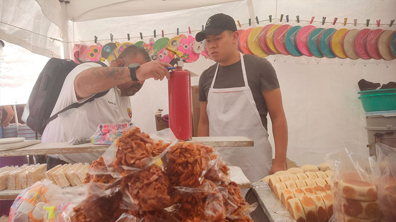 Gobierno de Morelia llama a comerciantes de puestos semifijos a establecer medidas preventivas 