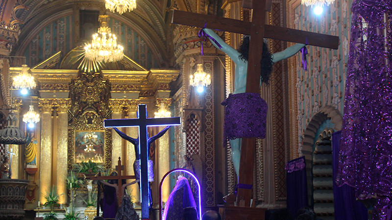 Procesión de los Cristos recorrió el Pueblo Mágico de Tlalpujahua