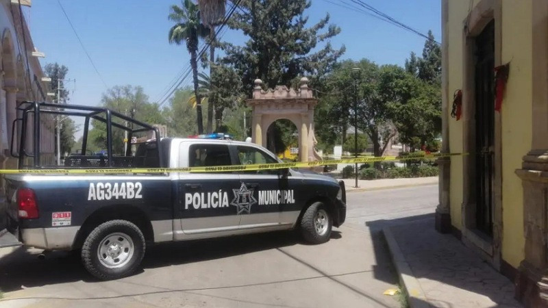 Abandonan resto humano al interior de una hielera en plena vía pública de Aguascalientes 