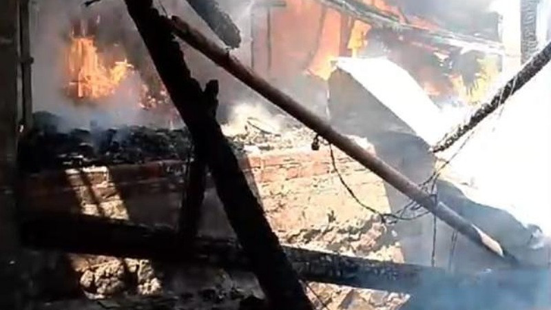 Se quema carpintería en Uruapan, Michoacán  