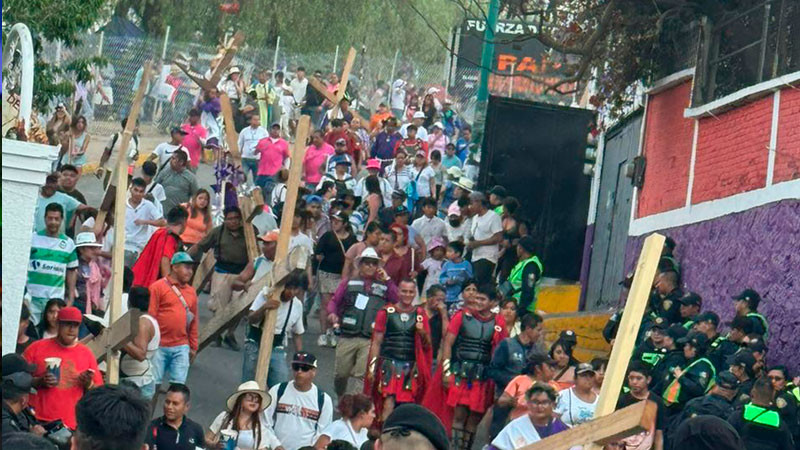 Con calor y escasez de agua, viacrucis en Iztapalapa cumple 181 años 
