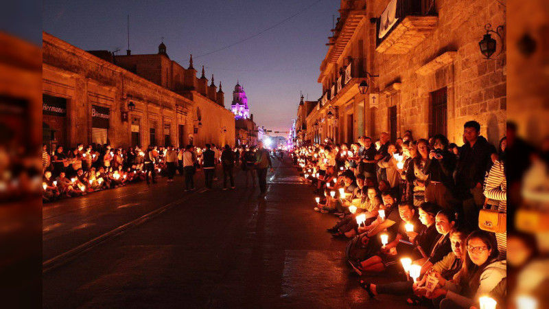 Saldo blanco en Procesión del Silencio en Morelia