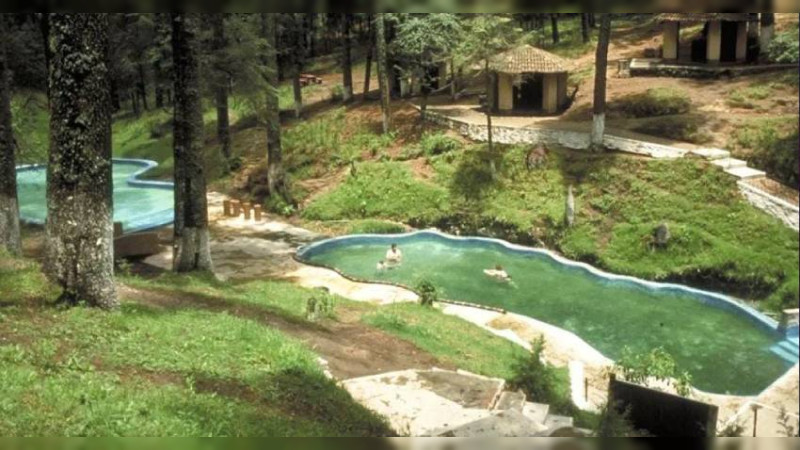 Invita sector educativo a disfrutar de la riqueza natural de Michoacán 