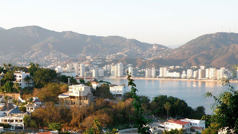 Semana Santa revive el turismo en Acapulco tras impacto de Otis 
