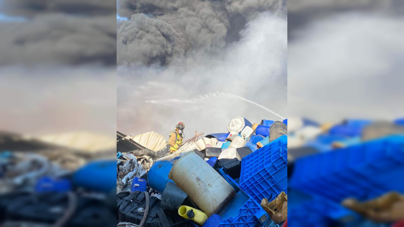 Se incendia recicladora en La Piedad,  Michoacán