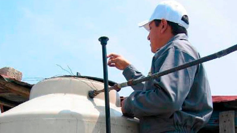 Secretaría de Salud de Michoacán aconseja lavar y desinfectar tinacos y cisternas cada 6 meses 