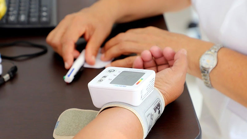 Reconoce los síntomas de la hipertensión arterial para evitar otros padecimientos  