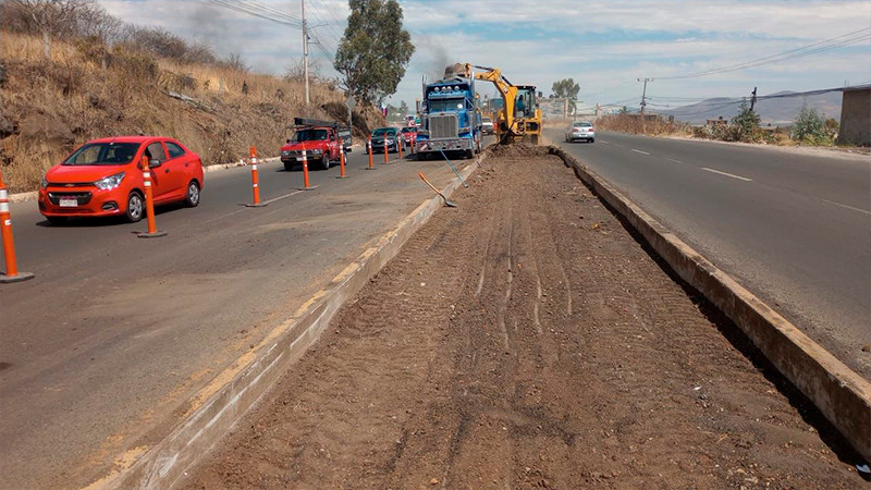 Circula con precaución por la obra del paso superior vehicular de Villas del Pedregal: SCOP  