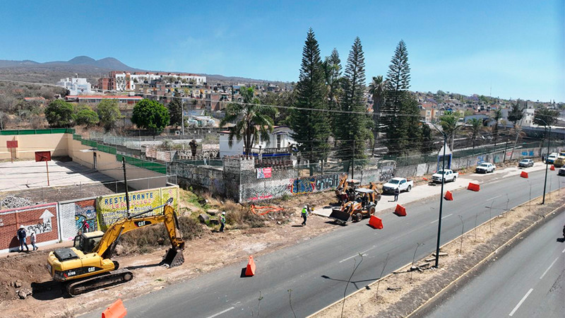 Circula con precaución por la obra del paso superior vehicular de Villas del Pedregal: SCOP  