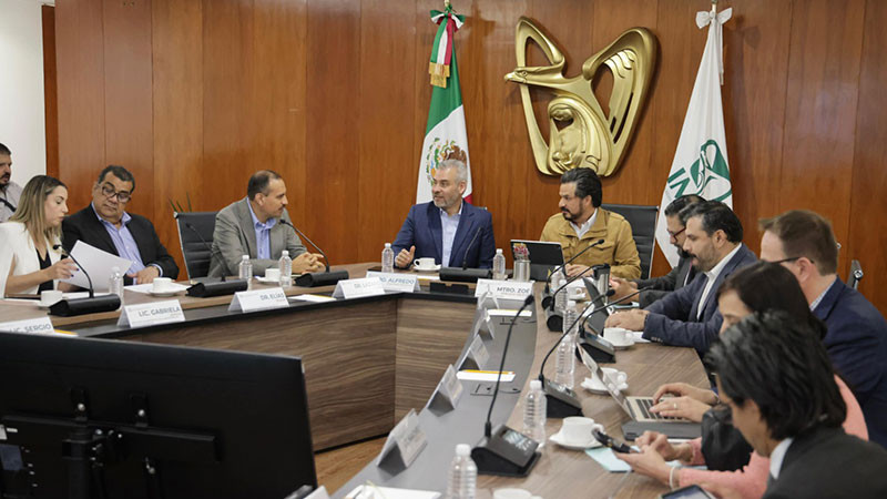 Continua coordinación para operar IMSS Bienestar en Michoacán: Bedolla