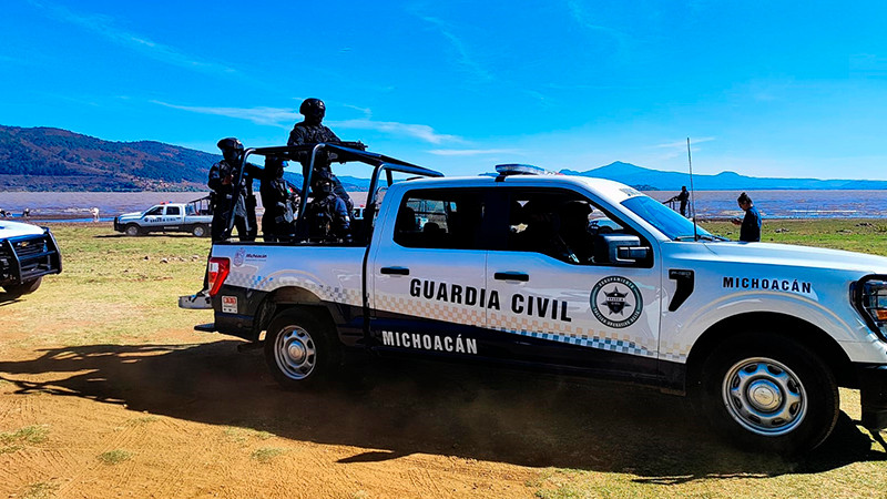 Guardia Civil cuida el lago de Pátzcuaro para evitar el "huachicol" de agua