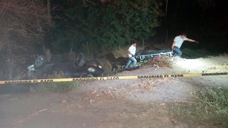 Mueren tres migrantes de Camerún en accidente sobre carretera de Oaxaca 