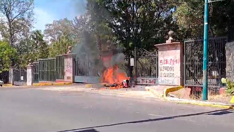 Comienza protesta de comuneros de Arantepacua en Morelia, Michoacán 