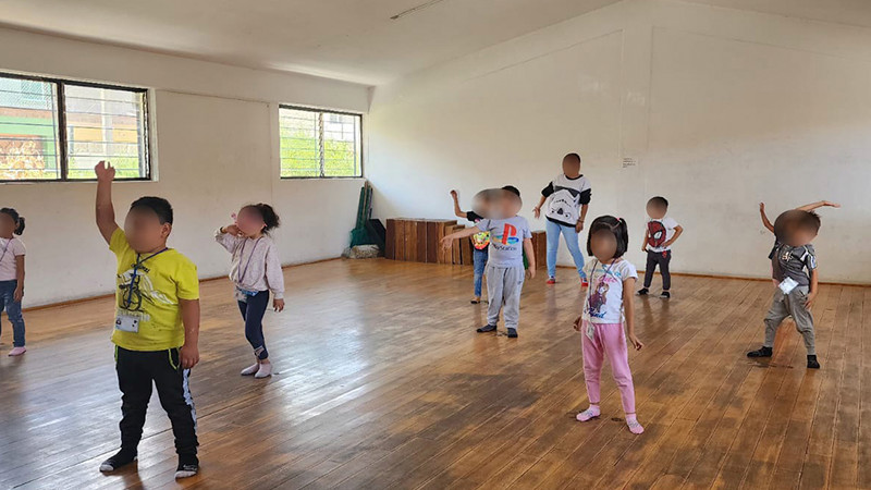 Promoción de valores, trabajo en equipo y creatividad, en talleres de Pascua del DIF Michoacán