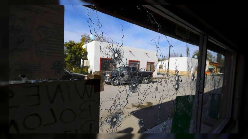 Se agarran a balazos policías y civiles en el oriente de Michoacán con Guanajuato  