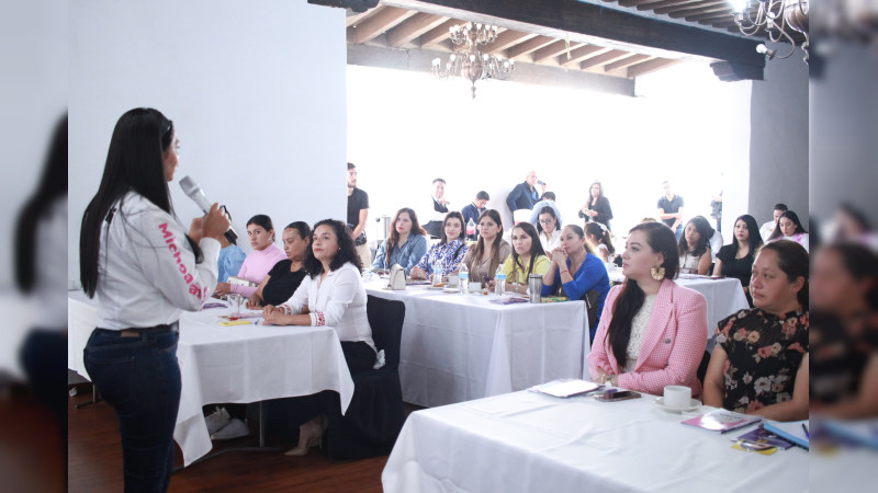 Una batalla decidida por el rescate de México y Michoacán, daremos las perredistas y la coalición: Araceli Saucedo