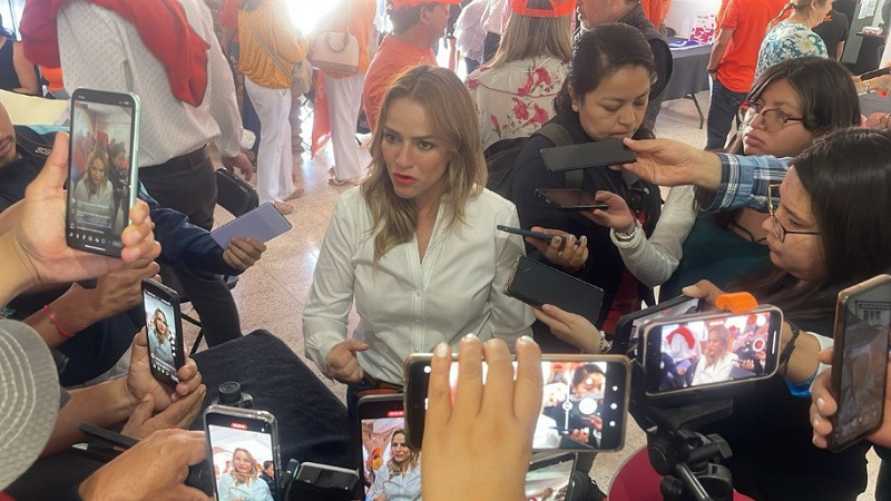 Paulina Aguado se registra como candidata a la alcaldía de Querétaro 