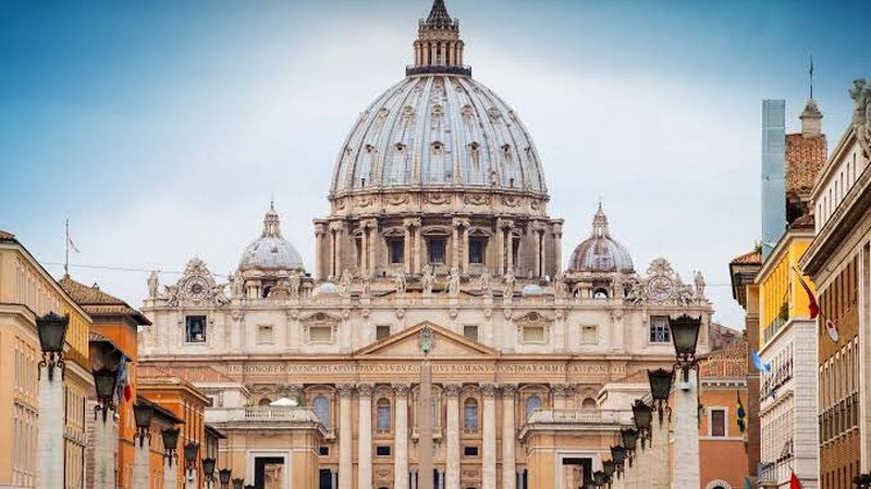 El Vaticano condena el cambio de sexo de las personas, la teoría de género y los vientres en alquiler 