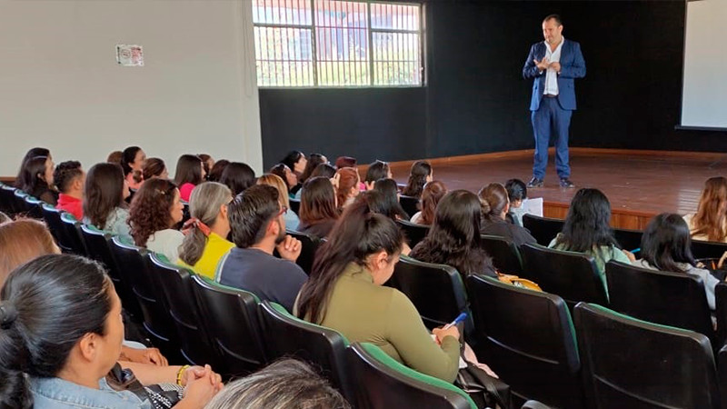 Brinda DIF Michoacán herramientas para el tratamiento del psicotrauma