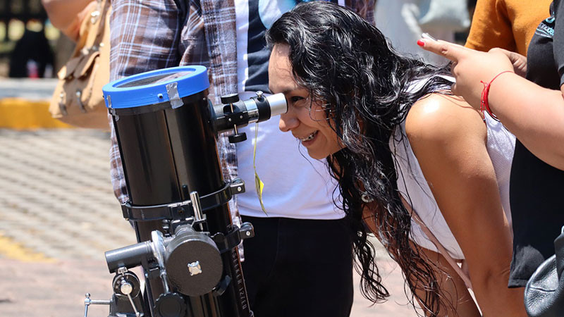 UNAM Campus Morelia abrió sus puertas a la comunidad para observar el eclipse 