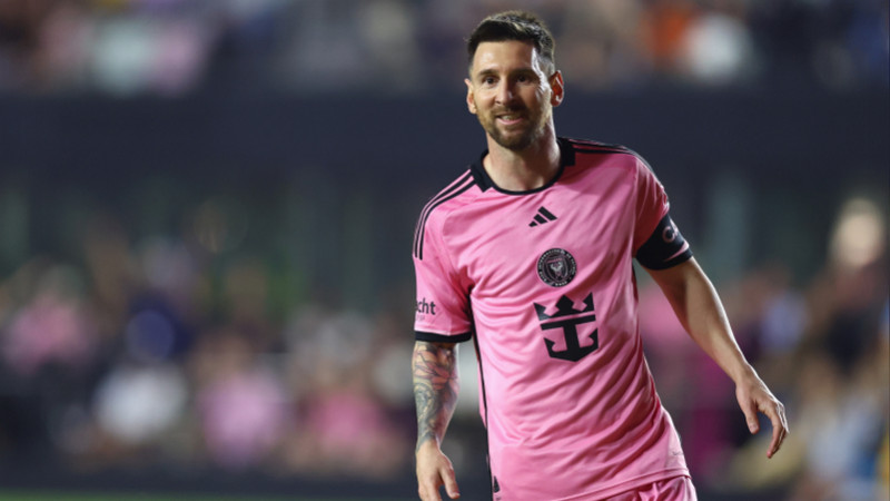 Rayados vetará de estadios de la Liga MX a quien salte a la cancha durante visita de Messi 