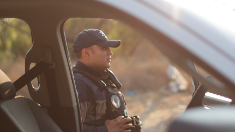 Realizan operativo de fortalecimiento de seguridad en zona urbana de Apatzingán, Michoacán