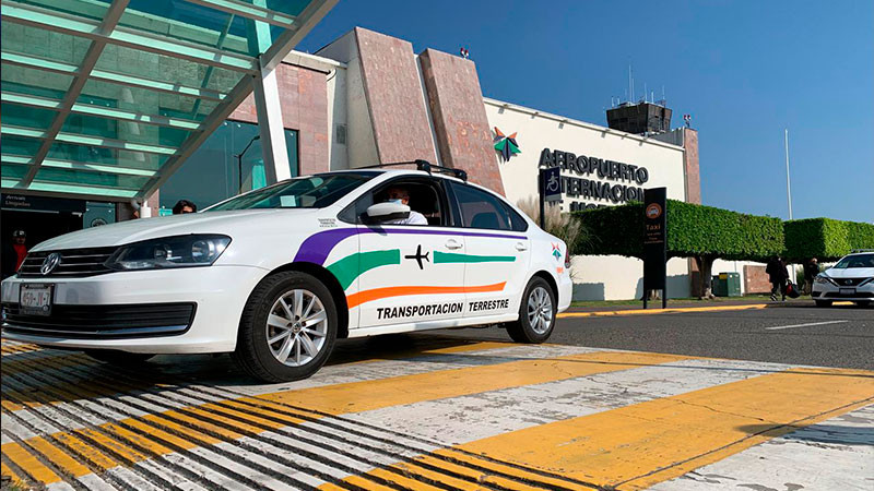 Celebra Alfonso Martínez regresen los vuelos al AICM 