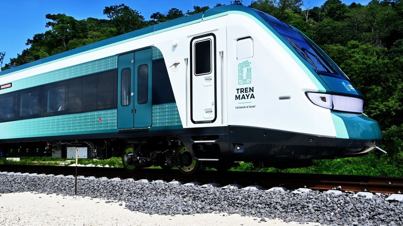 Mexicana de Aviación y Tren Maya no darán utilidades a corto plazo: AMLO 