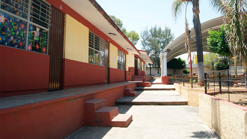  SEE atiende oportunamente casos en la Escuela Primaria Juan Escutia