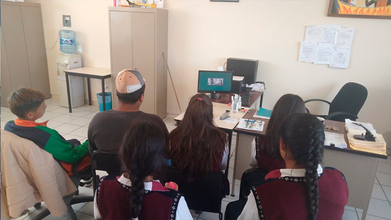 Cecytem concientiza a estudiantes sobre daños por consumo de tabaco