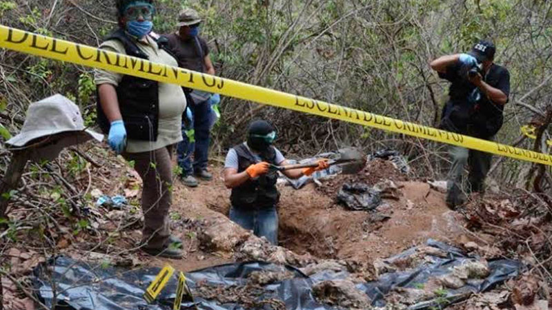 Colectivo localiza 3 cuerpos en fosas clandestinas en Tijuana  