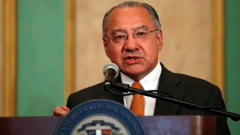 Sentencian a exdiplomático de Estados Unidos, Manuel Rocha, a 15 años de prisión por espiar para Cuba 