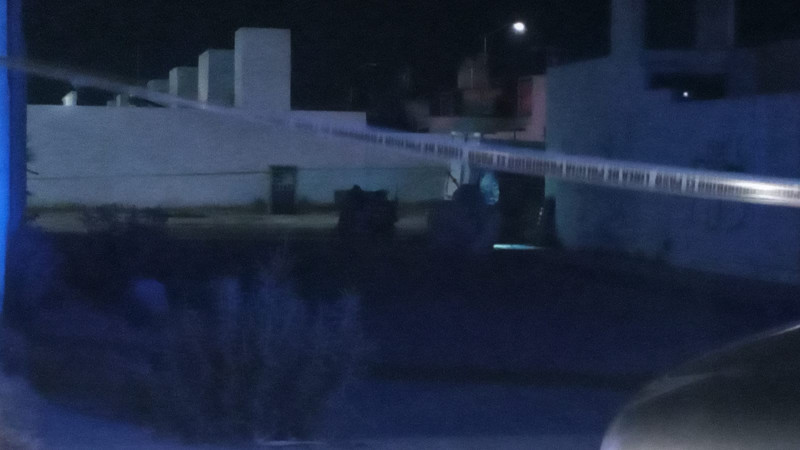 Atacan a balazos a pepenador afuera de su domicilio; resulta lesionado 