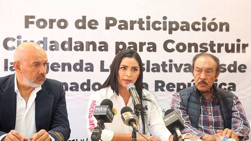 Con gran éxito se realiza el Foro de Participación convocado por Araceli Saucedo