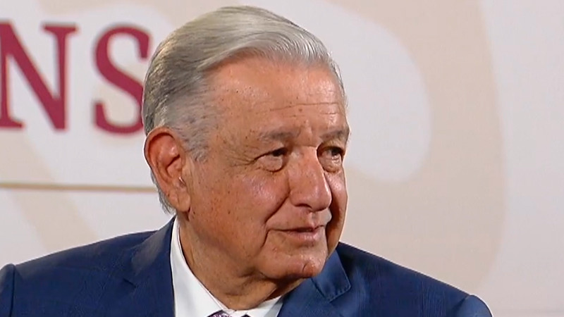 AMLO envía condolencias a familiares de los 3 fallecidos en accidente aéreo en Coyoacán 