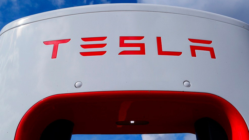 Tesla reducirá en 10% su plantilla global, informan medios 