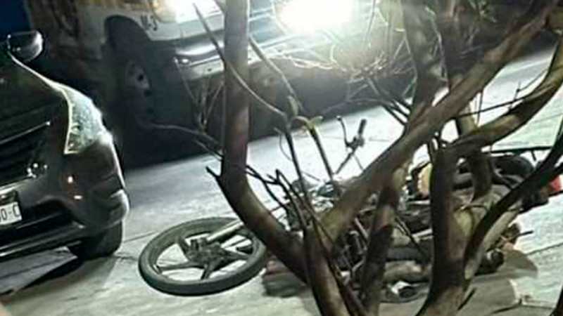 Ultiman a tiros a un motociclista en Apatzingán, Michoacán 