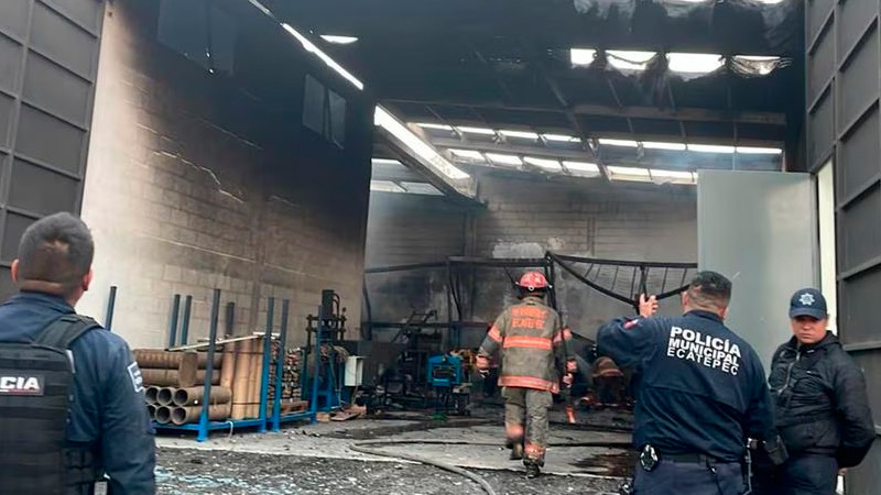 Explota bodega con material pirotécnico en Ecatepec; no hay lesionados 