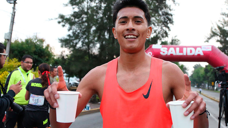 Cecufid Michoacán da estas recomendaciones para mantenerse hidratado  