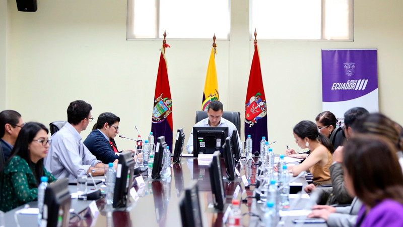 Ecuador objeta procedimientos en cumbre de Celac que condenó asalto a Embajada de México 
