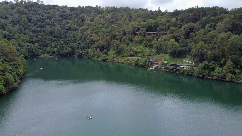 Michoacán lanzará operativo para evitar extracción ilegal de agua del lago de Zirahuén 