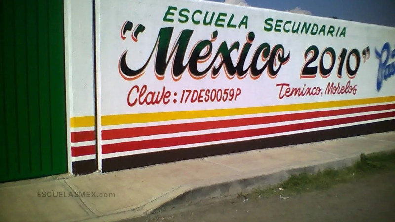 Aparece manta con mensaje de grupo delictivo en escuela de Temixco, Morelos 
