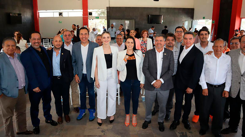 Presentan empresarios propuestas a aspirantes al legislativo federal 
